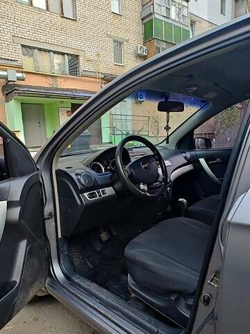 Серый Шевроле Авео, объемом двигателя 1.5 л и пробегом 179 тыс. км за 3200 $, фото 8 на Automoto.ua