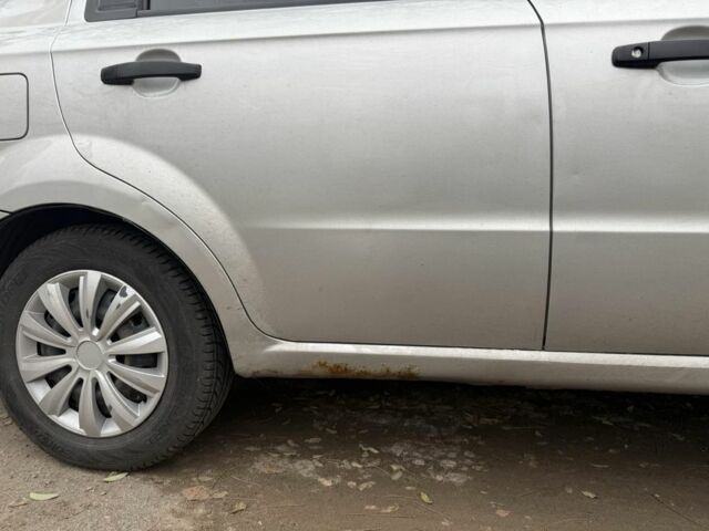 Серый Шевроле Авео, объемом двигателя 1.5 л и пробегом 184 тыс. км за 4200 $, фото 7 на Automoto.ua