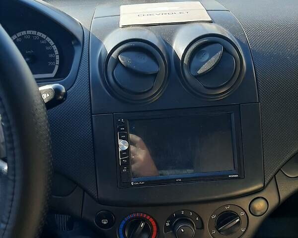 Сірий Шевроле Авео, об'ємом двигуна 1.5 л та пробігом 187 тис. км за 4200 $, фото 9 на Automoto.ua