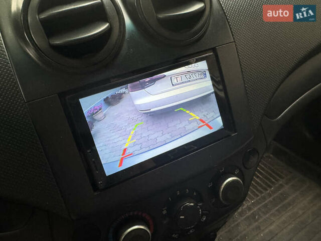 Сірий Шевроле Авео, об'ємом двигуна 1.5 л та пробігом 165 тис. км за 4800 $, фото 14 на Automoto.ua