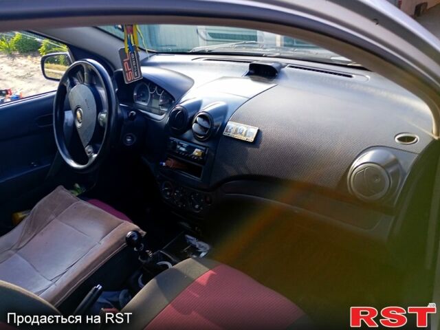 Серый Шевроле Авео, объемом двигателя 1.5 л и пробегом 280 тыс. км за 3800 $, фото 4 на Automoto.ua