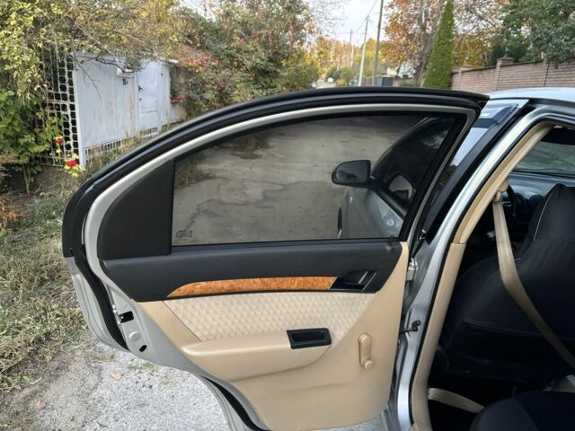 Сірий Шевроле Авео, об'ємом двигуна 1.6 л та пробігом 148 тис. км за 4550 $, фото 22 на Automoto.ua
