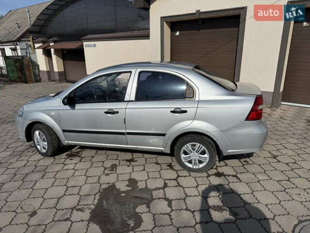 Серый Шевроле Авео, объемом двигателя 1.5 л и пробегом 440 тыс. км за 2500 $, фото 7 на Automoto.ua
