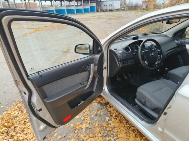 Сірий Шевроле Авео, об'ємом двигуна 1.2 л та пробігом 194 тис. км за 3850 $, фото 11 на Automoto.ua