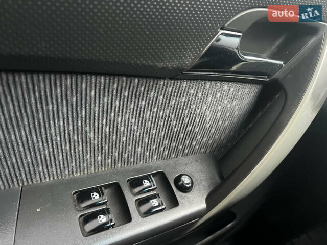 Сірий Шевроле Авео, об'ємом двигуна 1.4 л та пробігом 170 тис. км за 2999 $, фото 34 на Automoto.ua