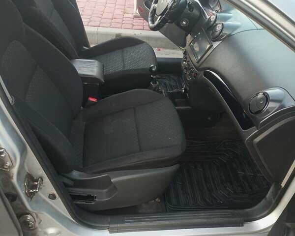 Сірий Шевроле Авео, об'ємом двигуна 1.5 л та пробігом 218 тис. км за 3000 $, фото 18 на Automoto.ua