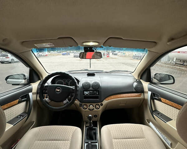 Сірий Шевроле Авео, об'ємом двигуна 1.6 л та пробігом 274 тис. км за 4299 $, фото 21 на Automoto.ua