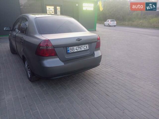 Сірий Шевроле Авео, об'ємом двигуна 1.5 л та пробігом 218 тис. км за 3000 $, фото 27 на Automoto.ua