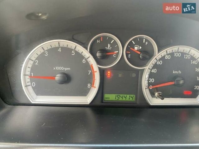 Серый Шевроле Авео, объемом двигателя 1.5 л и пробегом 194 тыс. км за 3700 $, фото 5 на Automoto.ua