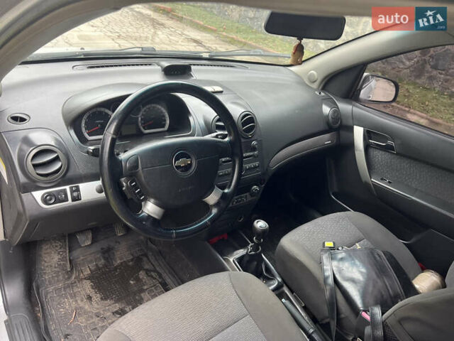 Серый Шевроле Авео, объемом двигателя 1.4 л и пробегом 170 тыс. км за 2500 $, фото 21 на Automoto.ua
