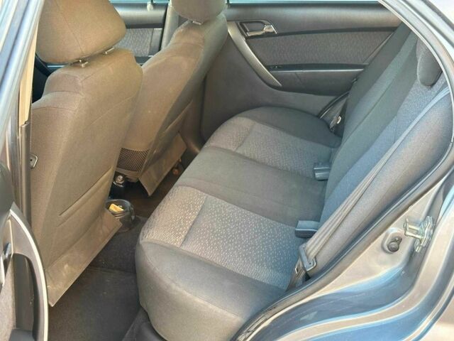 Серый Шевроле Авео, объемом двигателя 1.5 л и пробегом 137 тыс. км за 4390 $, фото 14 на Automoto.ua