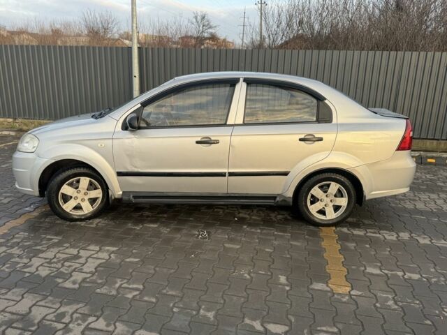 Серый Шевроле Авео, объемом двигателя 1.5 л и пробегом 250 тыс. км за 2100 $, фото 4 на Automoto.ua