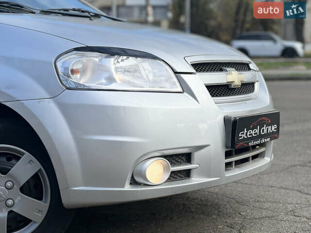 Сірий Шевроле Авео, об'ємом двигуна 1.6 л та пробігом 74 тис. км за 5099 $, фото 4 на Automoto.ua