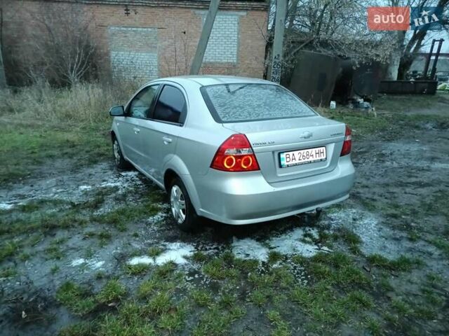 Серый Шевроле Авео, объемом двигателя 1.5 л и пробегом 240 тыс. км за 3600 $, фото 2 на Automoto.ua