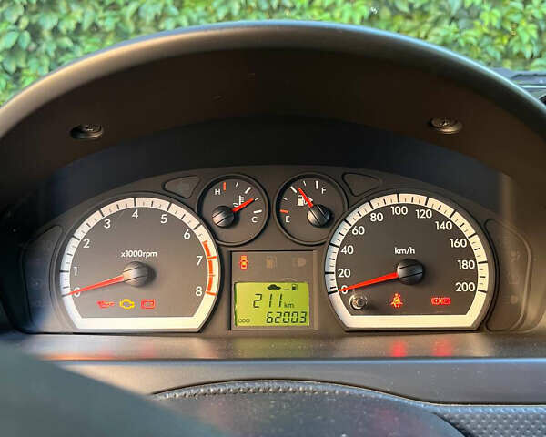 Сірий Шевроле Авео, об'ємом двигуна 1.5 л та пробігом 62 тис. км за 4800 $, фото 7 на Automoto.ua