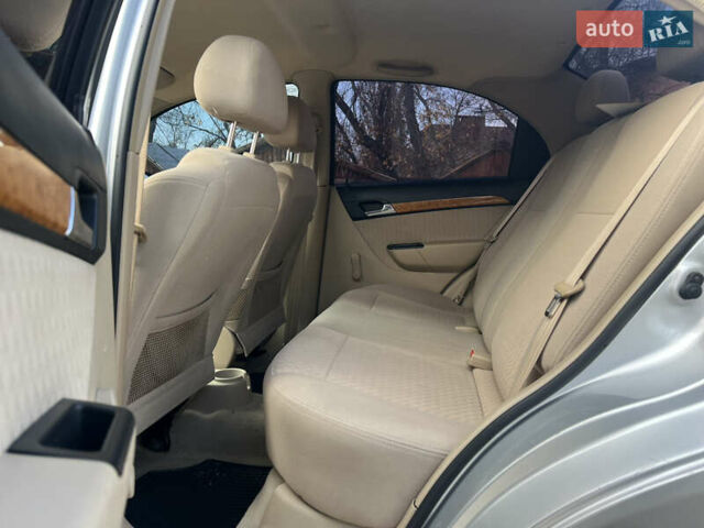 Сірий Шевроле Авео, об'ємом двигуна 1.6 л та пробігом 74 тис. км за 5099 $, фото 20 на Automoto.ua