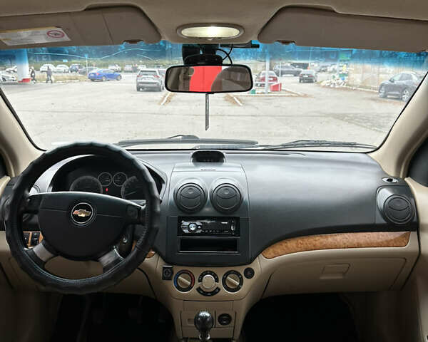 Сірий Шевроле Авео, об'ємом двигуна 1.6 л та пробігом 274 тис. км за 4299 $, фото 22 на Automoto.ua