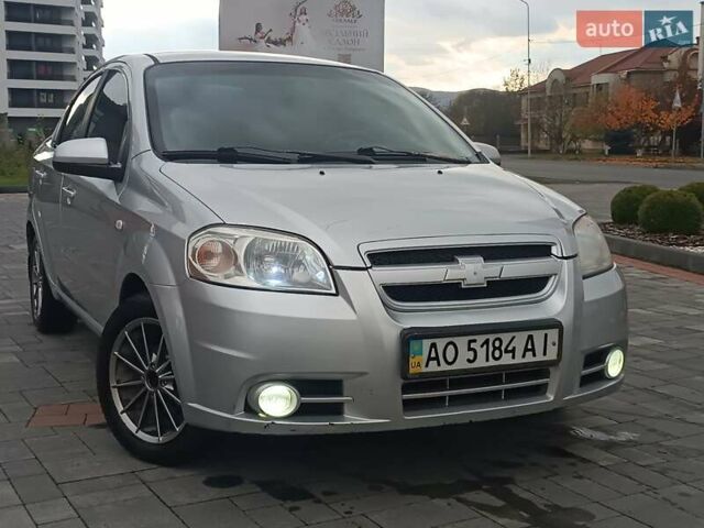 Сірий Шевроле Авео, об'ємом двигуна 1.6 л та пробігом 270 тис. км за 3500 $, фото 2 на Automoto.ua