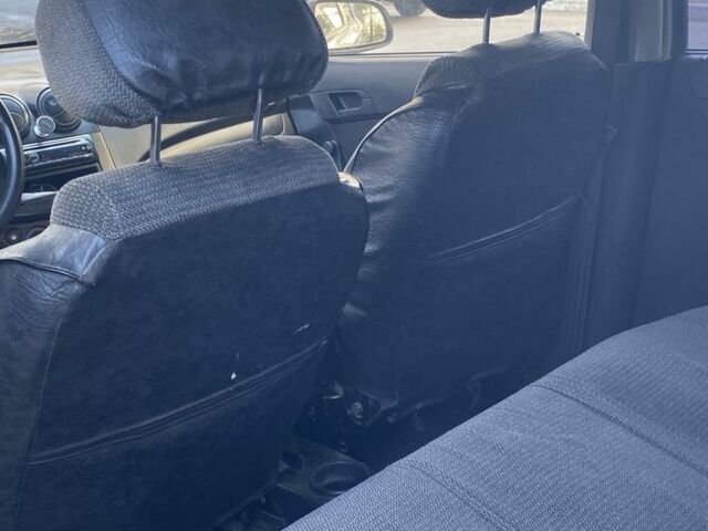 Серый Шевроле Авео, объемом двигателя 1.5 л и пробегом 80 тыс. км за 4200 $, фото 6 на Automoto.ua