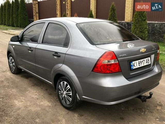 Серый Шевроле Авео, объемом двигателя 1.5 л и пробегом 350 тыс. км за 3199 $, фото 6 на Automoto.ua