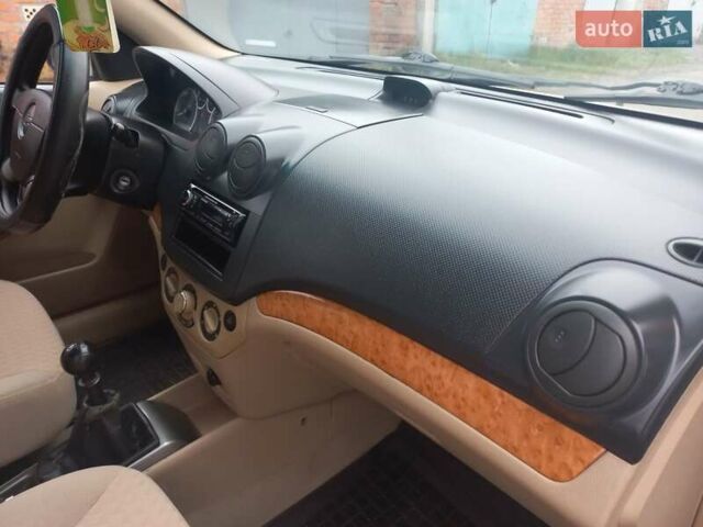 Серый Шевроле Авео, объемом двигателя 1.6 л и пробегом 138 тыс. км за 4400 $, фото 16 на Automoto.ua