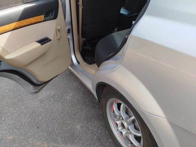 Серый Шевроле Авео, объемом двигателя 1.6 л и пробегом 188 тыс. км за 4500 $, фото 2 на Automoto.ua