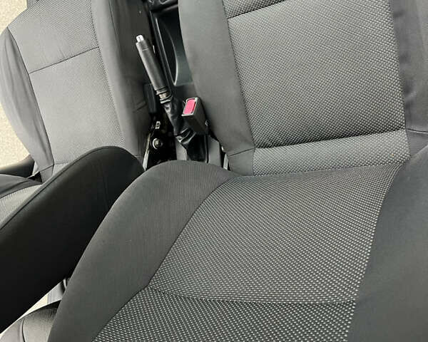 Сірий Шевроле Авео, об'ємом двигуна 1.5 л та пробігом 188 тис. км за 4180 $, фото 10 на Automoto.ua