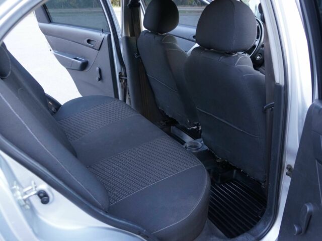 Сірий Шевроле Авео, об'ємом двигуна 1.5 л та пробігом 205 тис. км за 3500 $, фото 4 на Automoto.ua