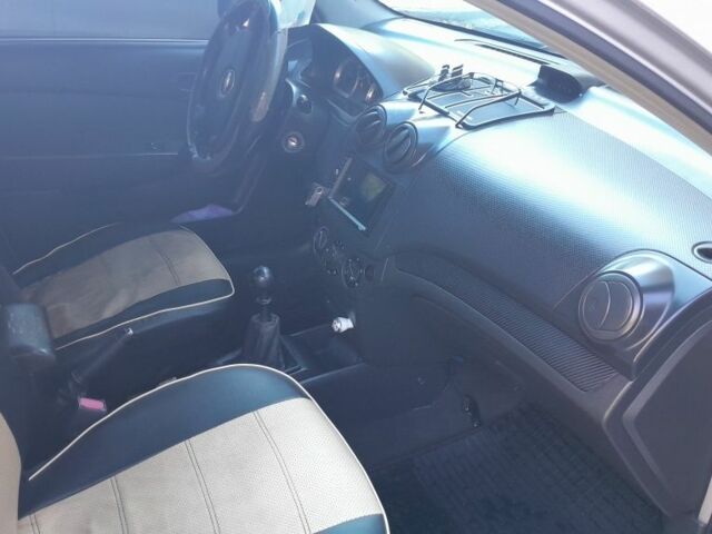 Серый Шевроле Авео, объемом двигателя 1.5 л и пробегом 245 тыс. км за 3400 $, фото 6 на Automoto.ua