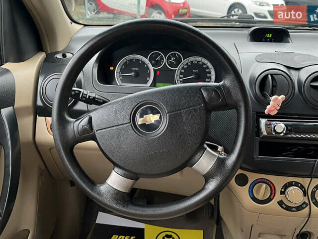 Серый Шевроле Авео, объемом двигателя 1.6 л и пробегом 185 тыс. км за 3499 $, фото 16 на Automoto.ua