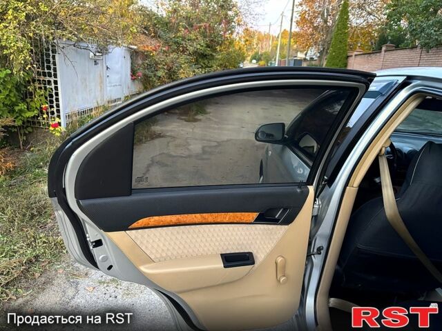 Сірий Шевроле Авео, об'ємом двигуна 1.6 л та пробігом 148 тис. км за 4550 $, фото 10 на Automoto.ua