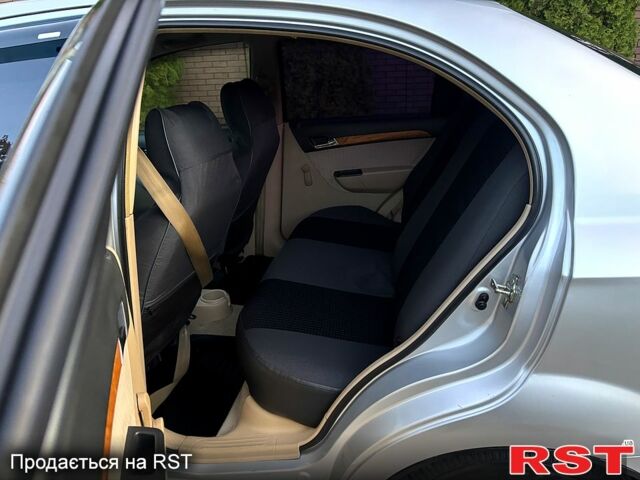 Сірий Шевроле Авео, об'ємом двигуна 1.6 л та пробігом 148 тис. км за 4550 $, фото 11 на Automoto.ua