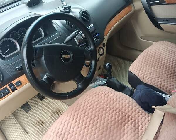 Сірий Шевроле Авео, об'ємом двигуна 1.6 л та пробігом 240 тис. км за 4000 $, фото 36 на Automoto.ua