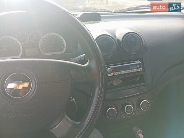 Сірий Шевроле Авео, об'ємом двигуна 1.5 л та пробігом 322 тис. км за 2300 $, фото 8 на Automoto.ua