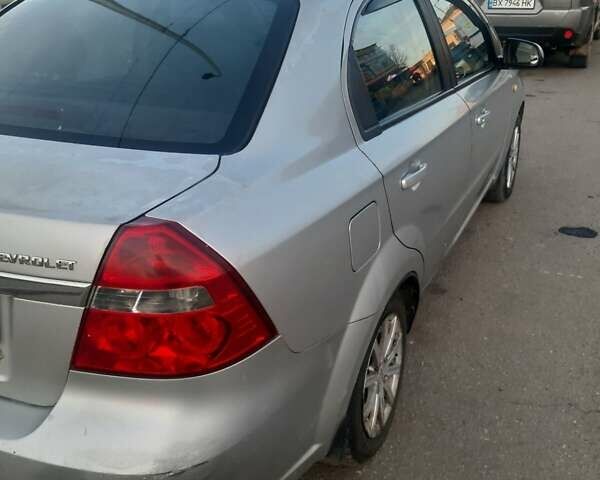 Сірий Шевроле Авео, об'ємом двигуна 1.5 л та пробігом 284 тис. км за 1999 $, фото 4 на Automoto.ua