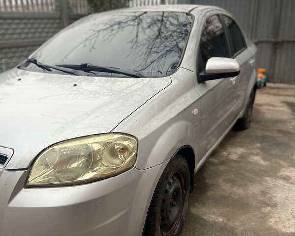 Серый Шевроле Авео, объемом двигателя 1.6 л и пробегом 150 тыс. км за 4499 $, фото 1 на Automoto.ua