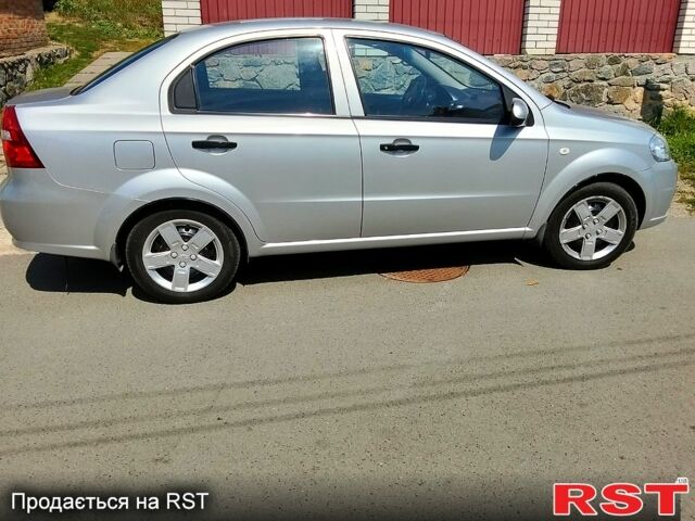 Серый Шевроле Авео, объемом двигателя 1.5 л и пробегом 170 тыс. км за 5500 $, фото 4 на Automoto.ua