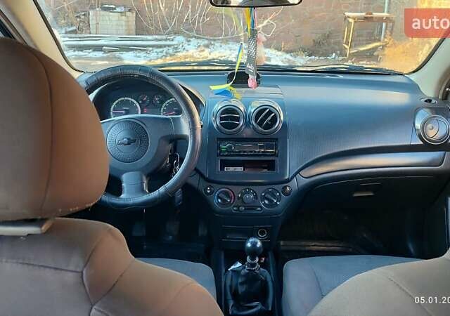 Серый Шевроле Авео, объемом двигателя 1.5 л и пробегом 582 тыс. км за 2700 $, фото 6 на Automoto.ua