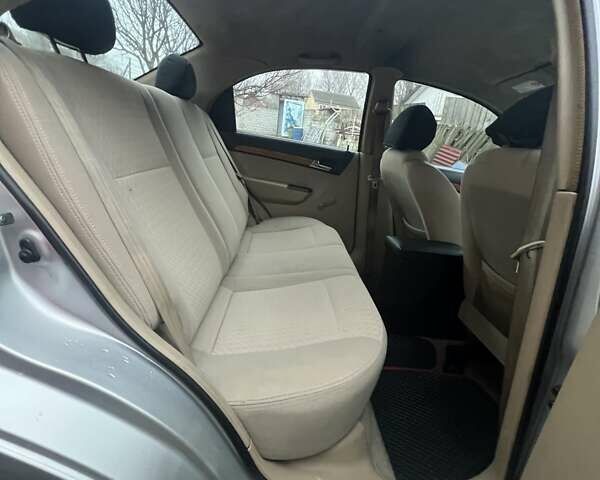 Сірий Шевроле Авео, об'ємом двигуна 1.6 л та пробігом 353 тис. км за 4000 $, фото 21 на Automoto.ua
