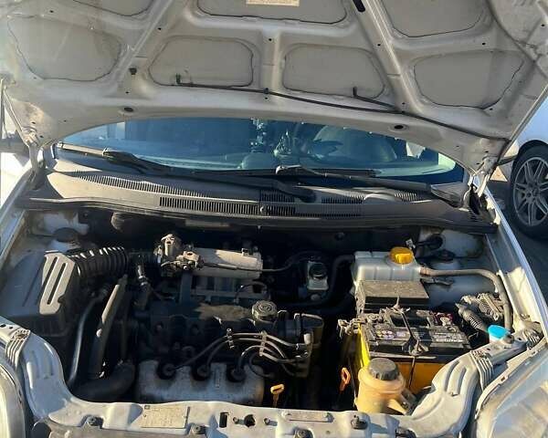 Серый Шевроле Авео, объемом двигателя 1.5 л и пробегом 153 тыс. км за 4700 $, фото 8 на Automoto.ua