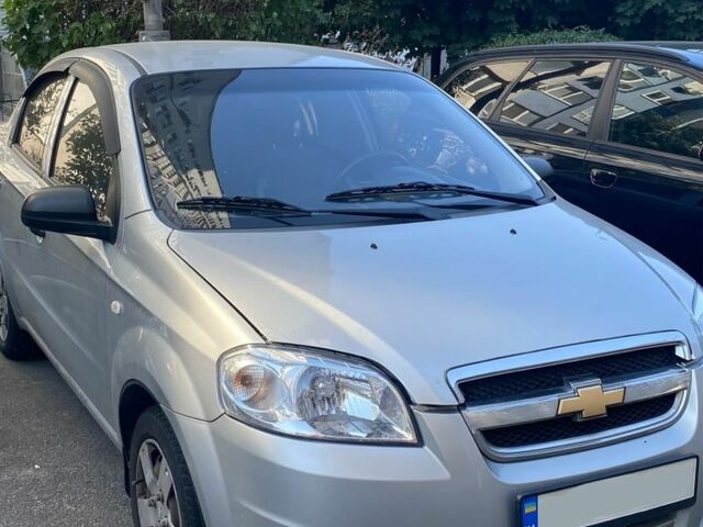 Серый Шевроле Авео, объемом двигателя 1.5 л и пробегом 80 тыс. км за 4200 $, фото 1 на Automoto.ua