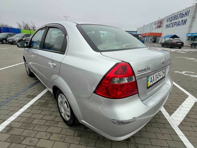 Сірий Шевроле Авео, об'ємом двигуна 1.6 л та пробігом 353 тис. км за 4000 $, фото 9 на Automoto.ua