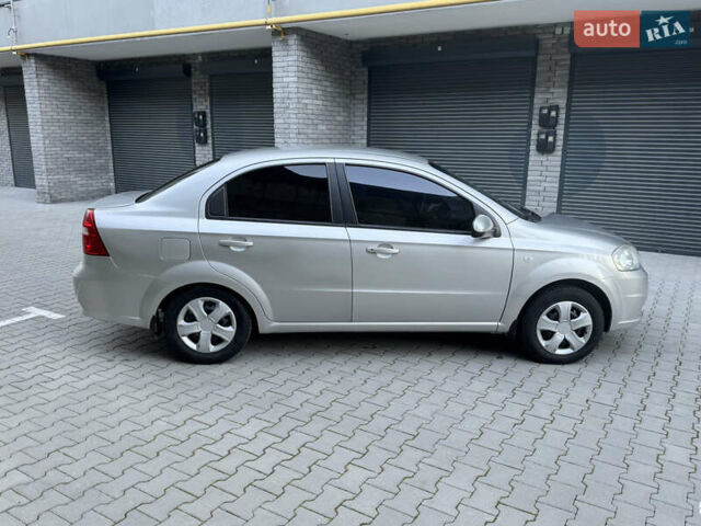 Сірий Шевроле Авео, об'ємом двигуна 1.6 л та пробігом 155 тис. км за 3599 $, фото 7 на Automoto.ua