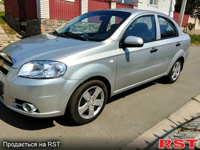 Серый Шевроле Авео, объемом двигателя 1.5 л и пробегом 170 тыс. км за 5500 $, фото 1 на Automoto.ua