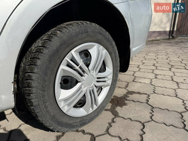 Серый Шевроле Авео, объемом двигателя 1.5 л и пробегом 440 тыс. км за 2500 $, фото 14 на Automoto.ua