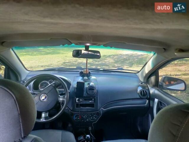 Серый Шевроле Авео, объемом двигателя 1.5 л и пробегом 670 тыс. км за 2200 $, фото 5 на Automoto.ua