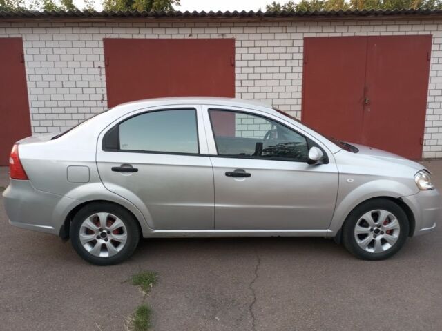 Серый Шевроле Авео, объемом двигателя 1.5 л и пробегом 209 тыс. км за 3700 $, фото 4 на Automoto.ua