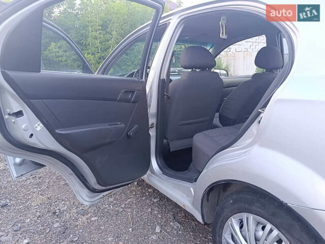 Серый Шевроле Авео, объемом двигателя 1.5 л и пробегом 355 тыс. км за 3200 $, фото 20 на Automoto.ua