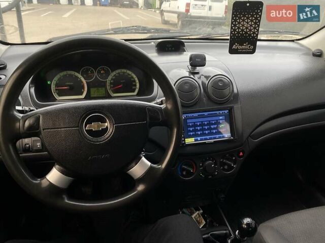 Серый Шевроле Авео, объемом двигателя 1.5 л и пробегом 393 тыс. км за 2850 $, фото 8 на Automoto.ua