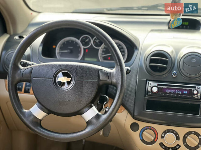Сірий Шевроле Авео, об'ємом двигуна 1.6 л та пробігом 74 тис. км за 5099 $, фото 16 на Automoto.ua